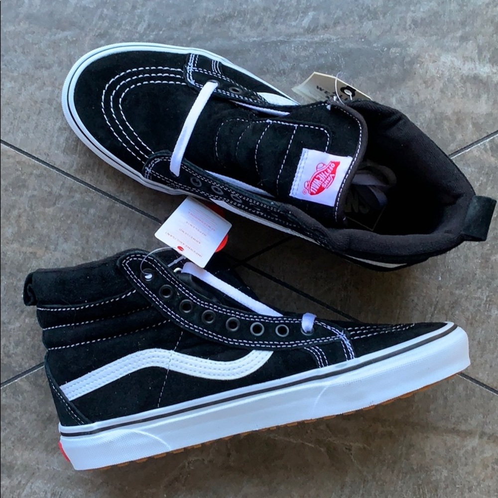 VANS SK8-Hi Mte Black/True White WMNS - Picture 15 of 16